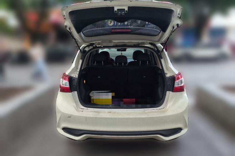 Used Nissan Tiida 2016 1.6L CVT Smart Drive Edition Trunk