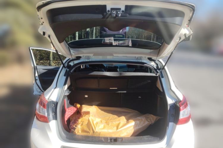 Used Nissan Tiida 2016 1.6L CVT Smart Drive Edition Trunk