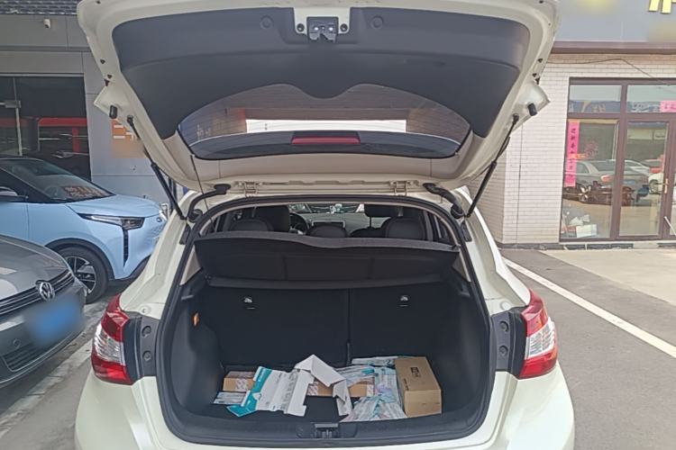 Used Nissan Tiida 2016 1.6L CVT Smart Drive Edition Trunk