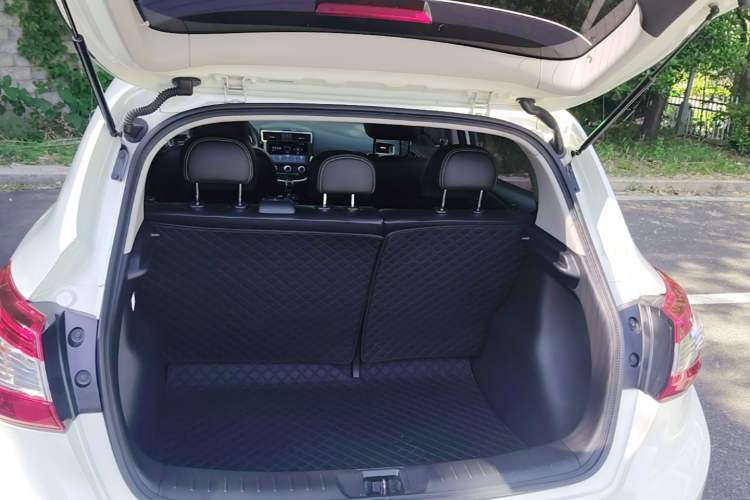 Used Nissan Tiida 2016 1.6L CVT Smart Drive Edition Trunk