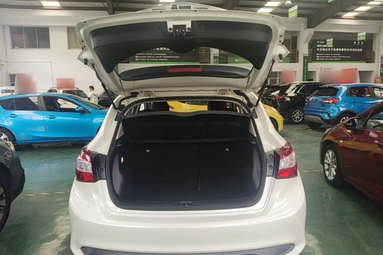 Used Nissan Tiida 2016 1.6L CVT Smart Drive Edition Trunk