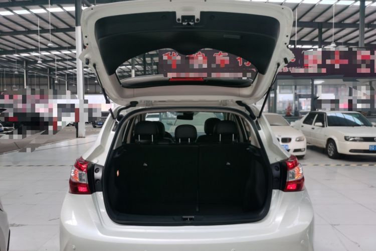 Used Nissan Tiida 2016 1.6L CVT Smart Drive Edition Trunk
