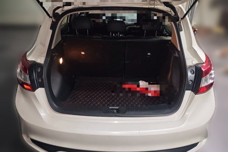 Used Nissan Tiida 2016 1.6L CVT Smart Drive Edition Trunk