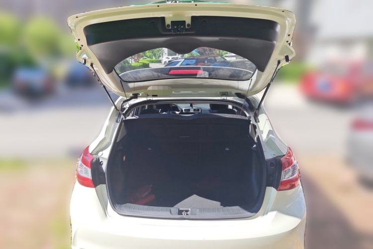 Used Nissan Tiida 2016 1.6L CVT Smart Drive Edition Trunk