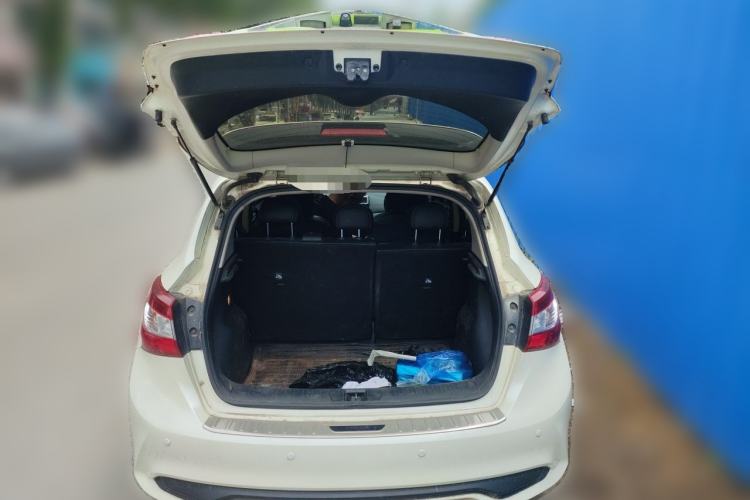 Used Nissan Tiida 2016 1.6L CVT Smart Drive Edition Trunk