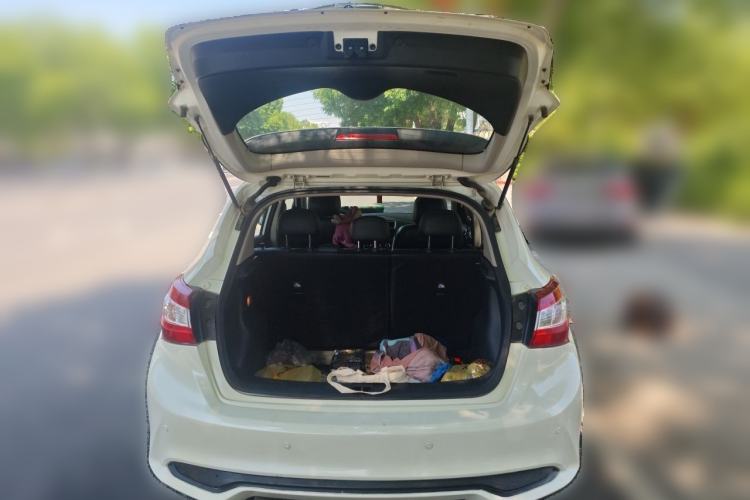 Used Nissan Tiida 2016 1.6L CVT Smart Drive Edition Trunk