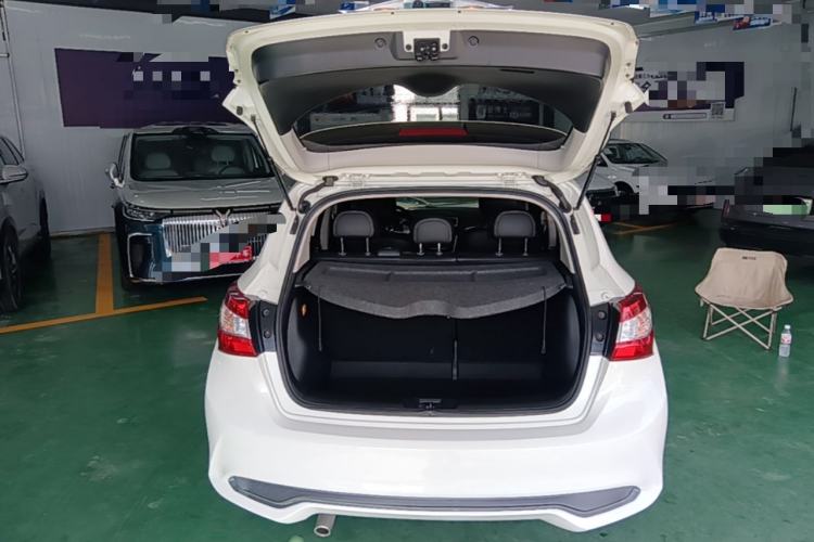 Used Nissan Tiida 2016 1.6L CVT Smart Drive Edition Trunk