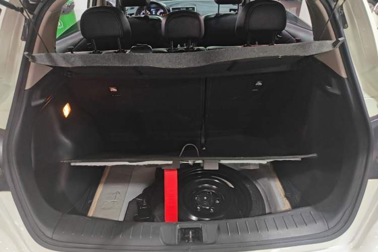 Used Nissan Tiida 2016 1.6L CVT Smart Drive Edition Trunk