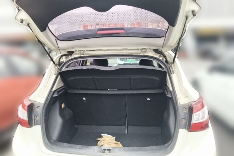 Used Nissan Tiida 2016 1.6L CVT Smart Drive Edition Trunk