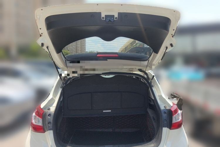 Used Nissan Tiida 2016 1.6L CVT Cool Dynamic Edition Trunk
