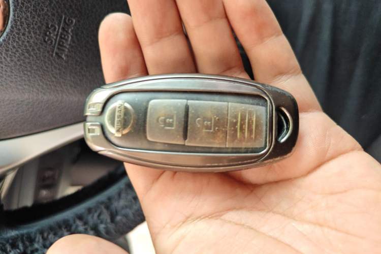 Used Nissan Tiida 2016 1.6L CVT Smart Drive Edition Vehicle Key
