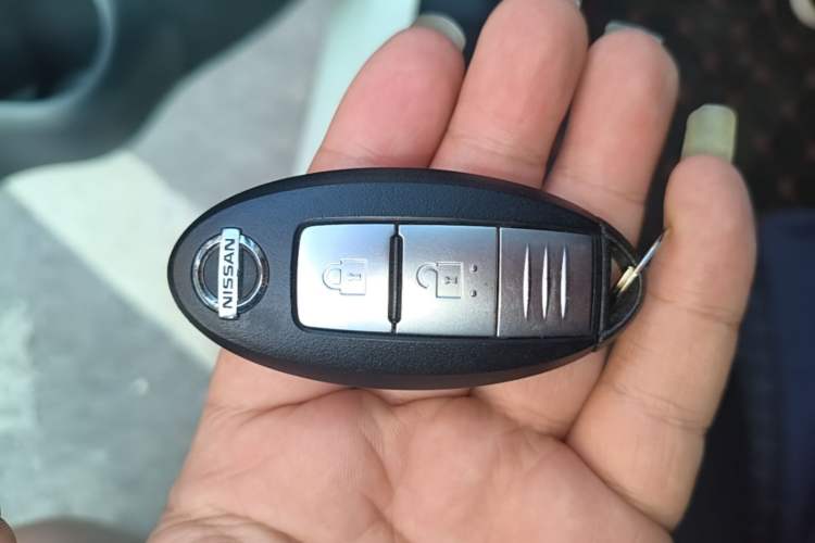 Used Nissan Tiida 2016 1.6L CVT Smart Drive Edition Vehicle Key