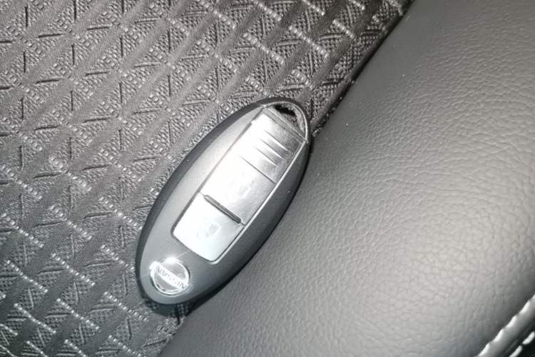 Used Nissan Tiida 2016 1.6L CVT Smart Drive Edition Vehicle Key