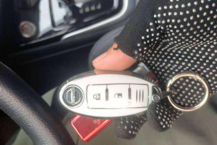 Used Nissan Tiida 2016 1.6L CVT Smart Drive Edition Vehicle Key