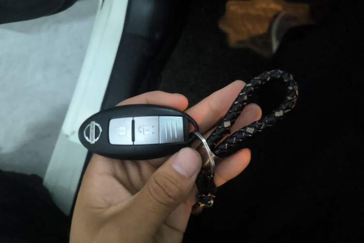Used Nissan Tiida 2016 1.6L CVT Smart Drive Edition Vehicle Key