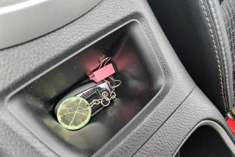 Used Nissan Tiida 2016 1.6L CVT Smart Drive Edition Vehicle Key