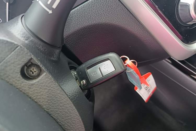 Used Nissan Tiida 2016 1.6L Manual Cool Edition Vehicle Key