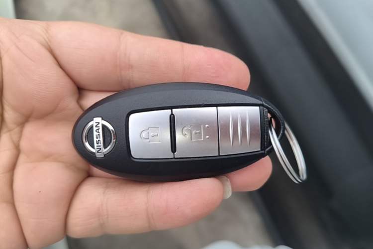 Used Nissan Tiida 2016 1.6L CVT Smart Drive Edition Vehicle Key