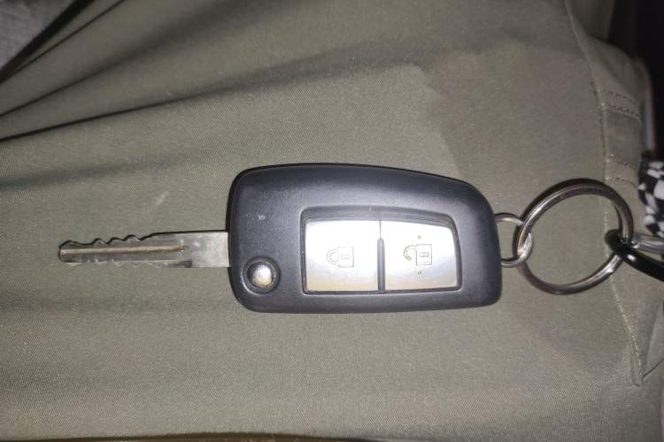 Used Nissan Tiida 2016 1.6L Manual Cool Edition Vehicle Key