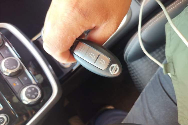 Used Nissan Tiida 2016 1.6L CVT Smart Drive Edition Vehicle Key