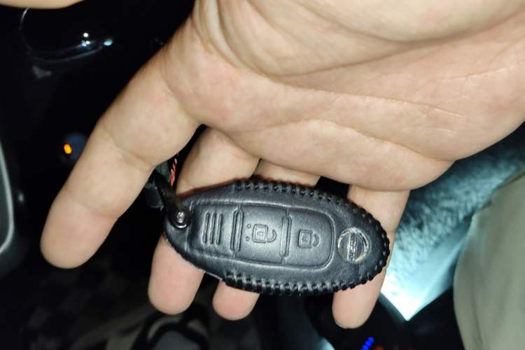 Used Nissan Tiida 2016 1.6L CVT Smart Drive Edition Vehicle Key