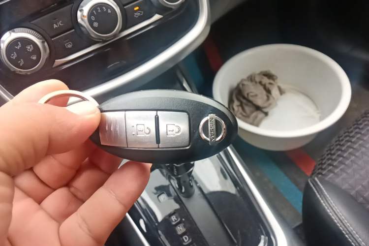 Used Nissan Tiida 2016 1.6L CVT Smart Drive Edition Vehicle Key
