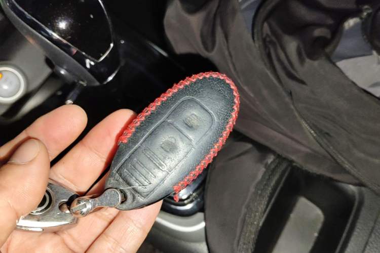 Used Nissan Tiida 2016 1.6L CVT Smart Drive Edition Vehicle Key