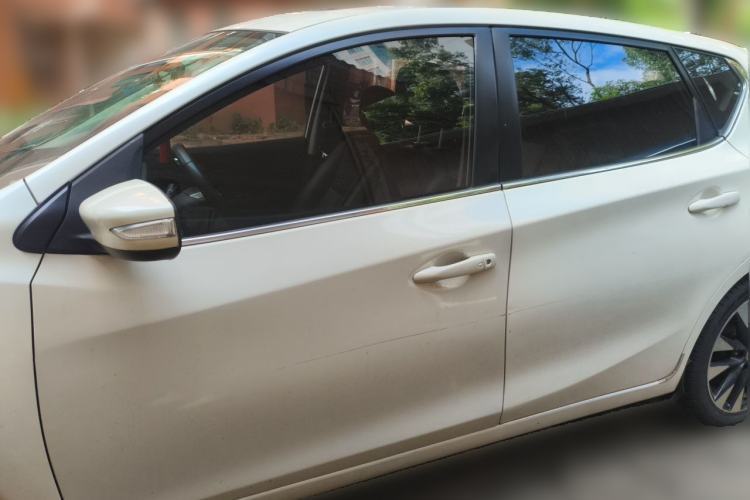 Ojetý Nissan Tiida 2016 1.6L CVT ZhiZun Edition Guazi used car, China used car export, Used car for sale, Used cars, Cheapest cars for sale