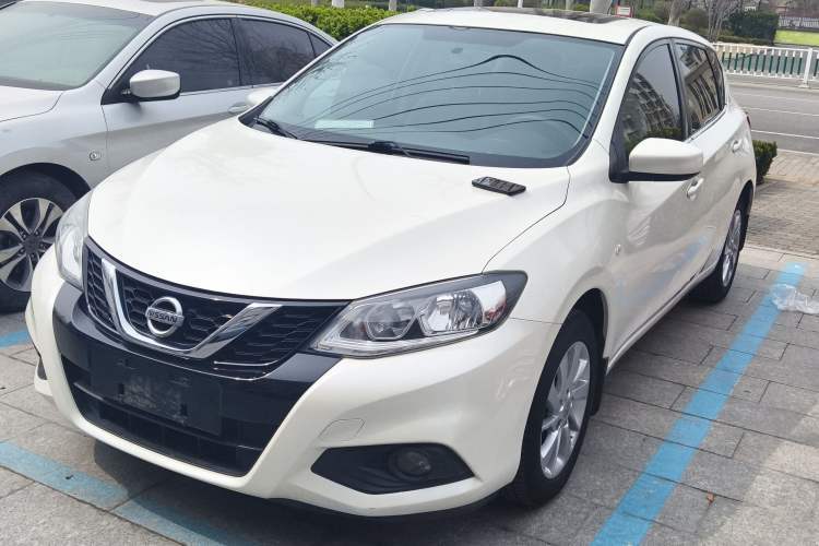 Used Nissan Tiida 2016 1.6L CVT Cool Dynamic Edition Guazi used car, China used car export, Used car for sale, Used cars, Cheapest cars for sale