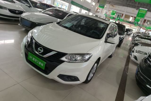 Used Nissan Tiida 2016 1.6L CVT Cool Dynamic Edition