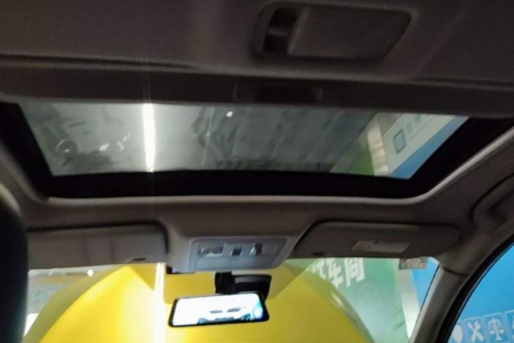 Used Nissan Tiida 2016 1.6L CVT Smart Drive Edition Headliner