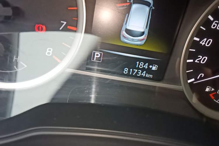 Used Nissan Tiida 2016 1.6L CVT Smart Drive Edition Odometer Close Up