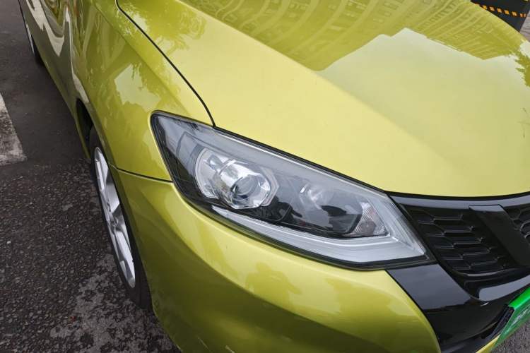 Used Nissan Tiida 2016 1.6L CVT ZhiZun Edition Right Front Headlight