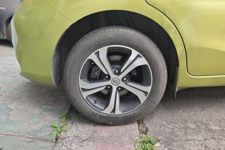 Used Nissan Tiida 2016 1.6L CVT Smart Drive Edition Right Rear Wheel Hub
