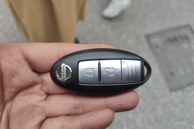 Used Nissan Tiida 2016 1.6L CVT Smart Drive Edition Vehicle Key
