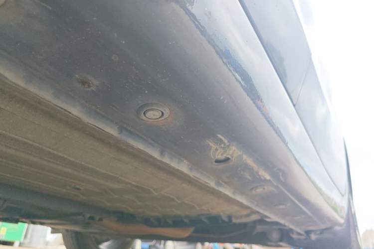 Used Nissan Tiida 2019 1.6L CVT Smart Drive Version China VI Standard Chassis Rear Left