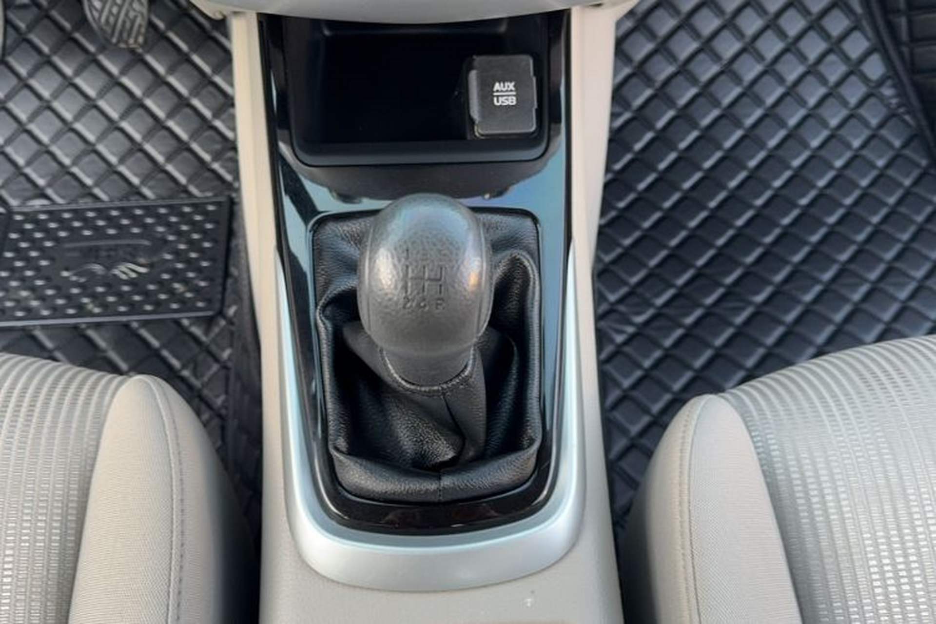 Used Nissan Tiida 2019 1.6L Manual Joyride Version China VI Standard Gear Lever