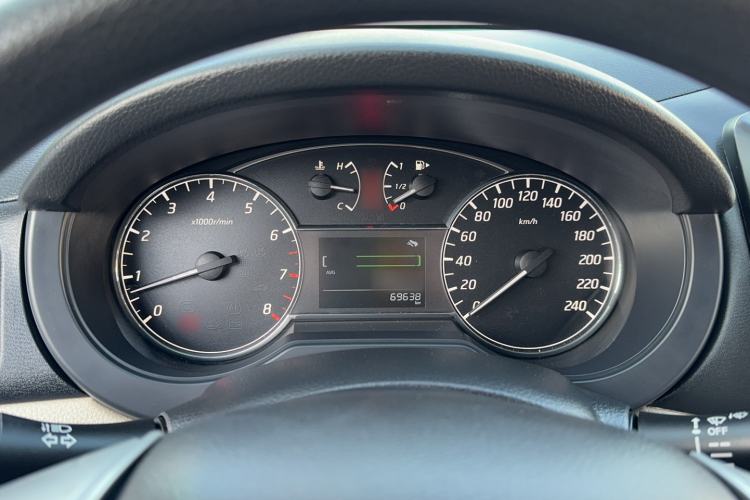 Used Nissan Tiida 2019 1.6L Manual Joyride Version China VI Standard Instrument Cluster