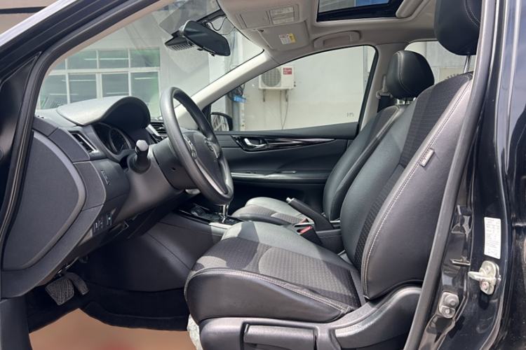 Used Nissan Tiida 2019 1.6L CVT Smart Drive Version China VI Standard Interior 2