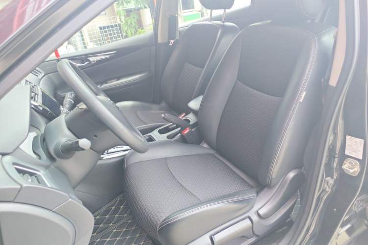 Used Nissan Tiida 2019 1.6L CVT Smart Drive Version China VI Standard Left Front Seat