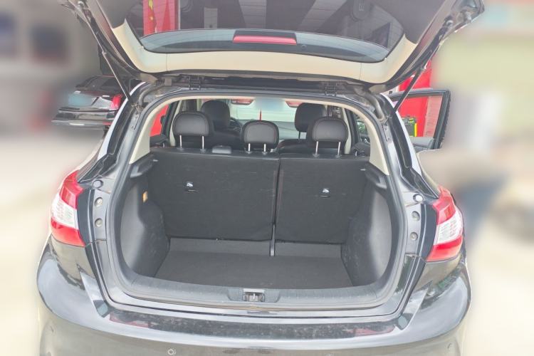 Used Nissan Tiida 2019 1.6L CVT Smart Drive Version China VI Standard Trunk
