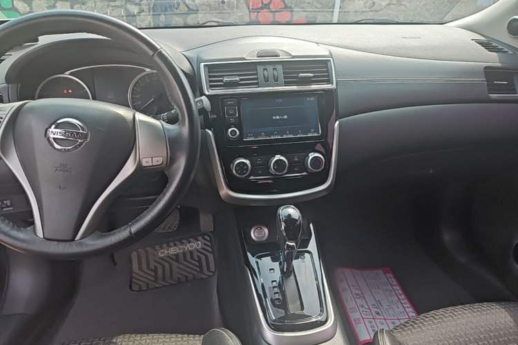 Used Nissan Tiida 2019 1.6L CVT Smart Drive Version China VI Standard Audio And AC Panel
