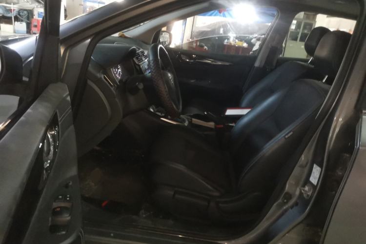 Used Nissan Tiida 2019 1.6L CVT Smart Drive Version China VI Standard Driver Seat