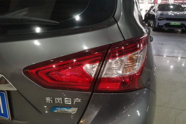 Used Nissan Tiida 2019 1.6L CVT Smart Drive Version China VI Standard Exterior 3