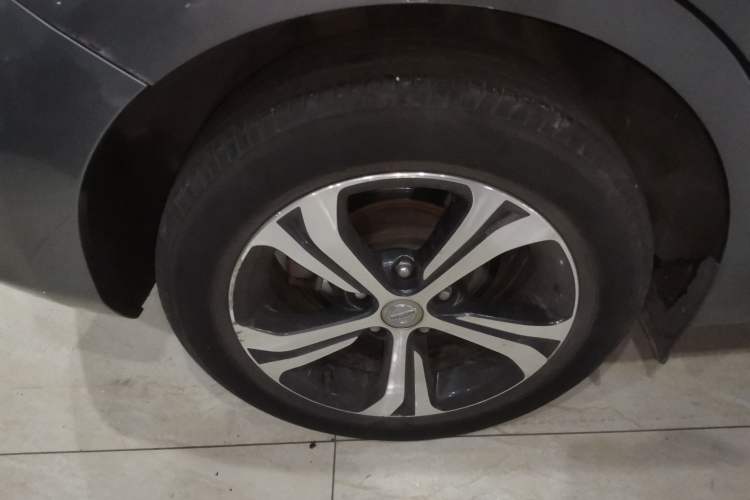 Used Nissan Tiida 2019 1.6L CVT Smart Drive Version China VI Standard Exterior 5