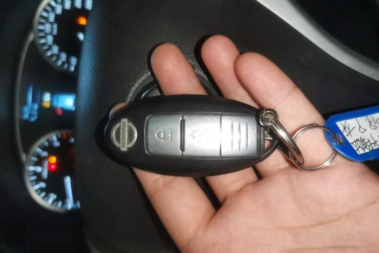 Used Nissan Tiida 2019 1.6L CVT Smart Drive Version China VI Standard Interior 1