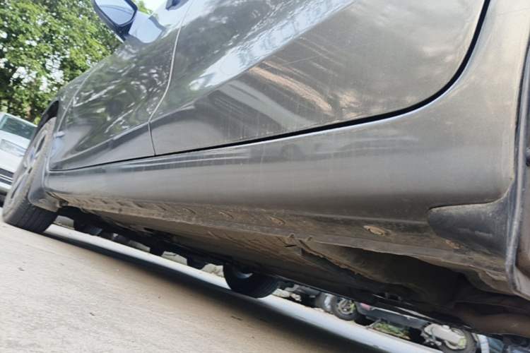 Used Nissan Tiida 2019 1.6L CVT Smart Drive Version China VI Standard Left Side Sill