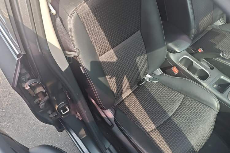 Used Nissan Tiida 2019 1.6L CVT Smart Drive Version China VI Standard Right Front Seat