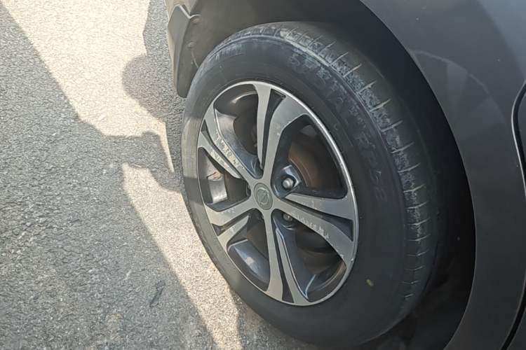 Used Nissan Tiida 2019 1.6L CVT Smart Drive Version China VI Standard Right Rear Wheel Hub