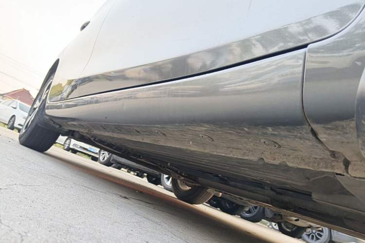 Used Nissan Tiida 2019 1.6L CVT Smart Drive Version China VI Standard Right Side Sill